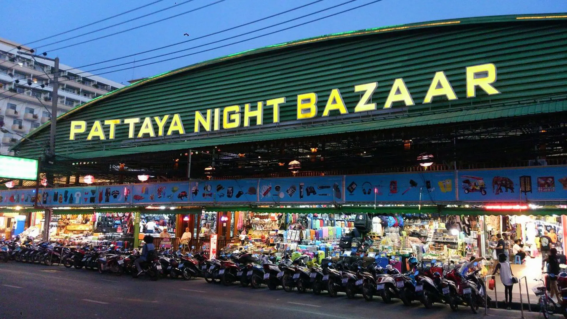 بازارهای شبانه پاتایا: قلب تپنده شب‌های پرهیجان این شهر